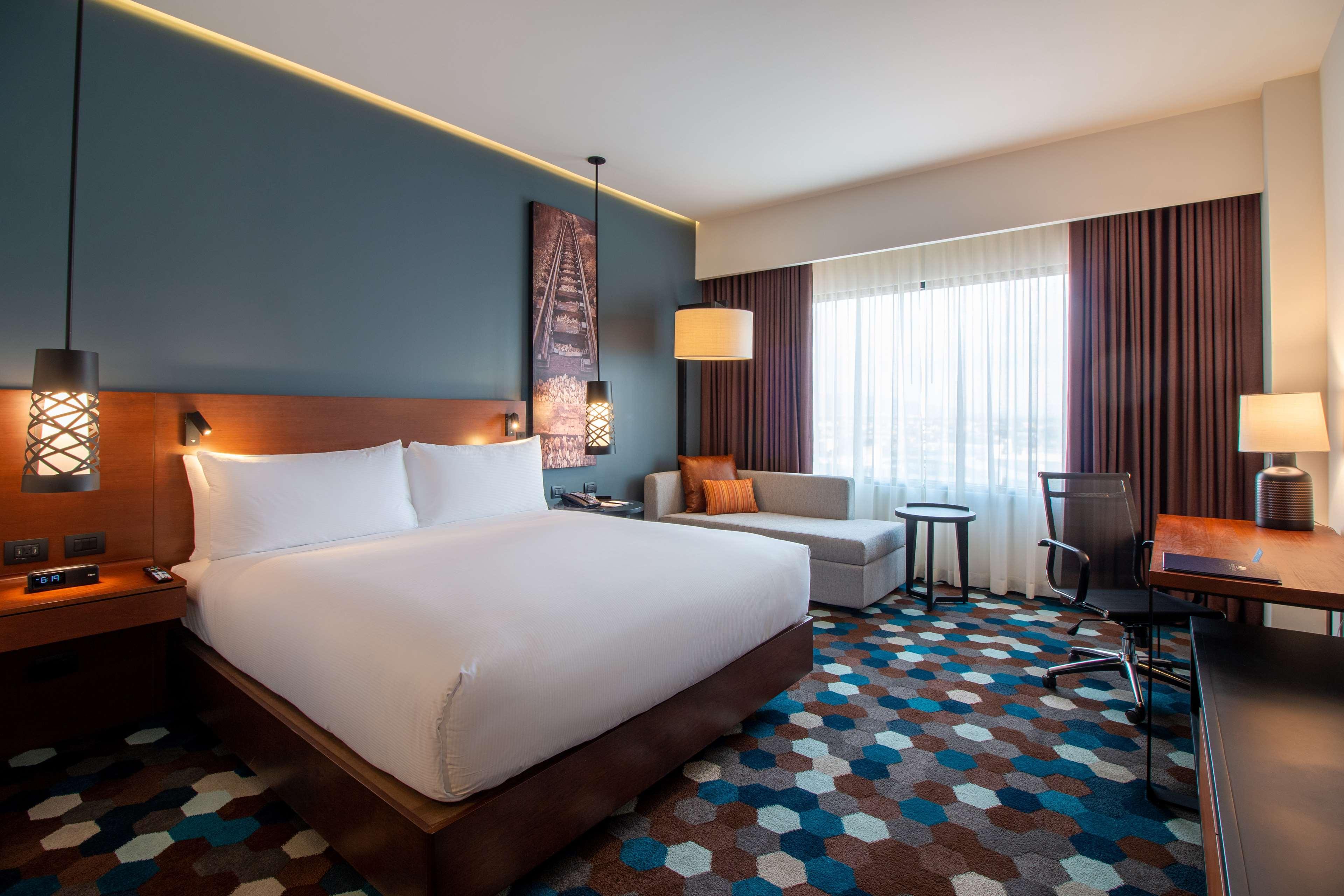 Doubletree By Hilton Celaya Celaya  Esterno foto