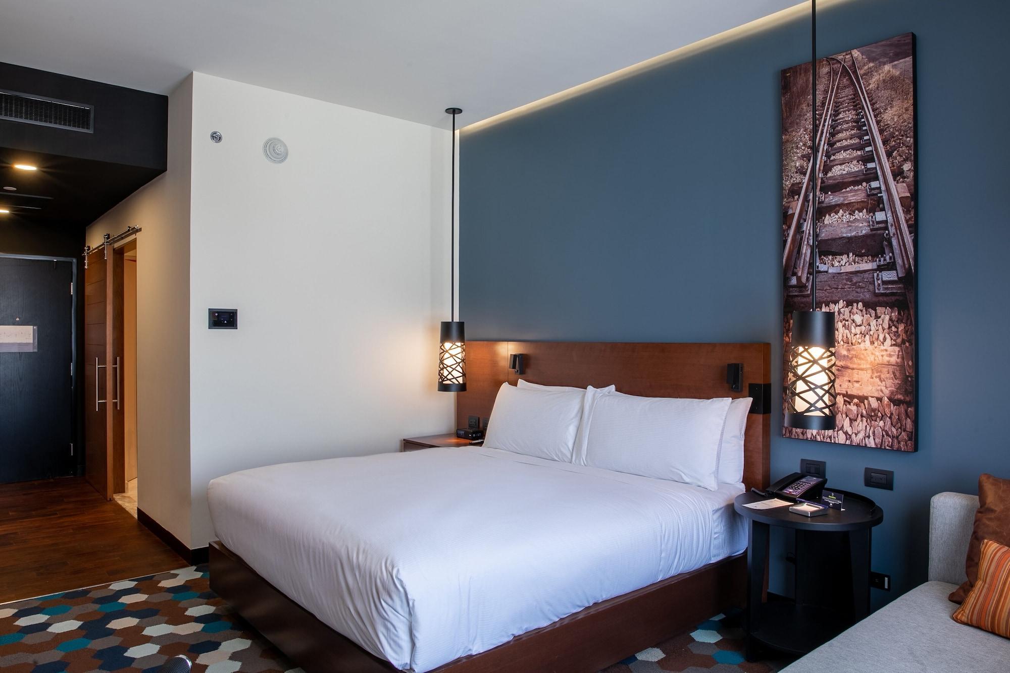 Doubletree By Hilton Celaya Celaya  Esterno foto