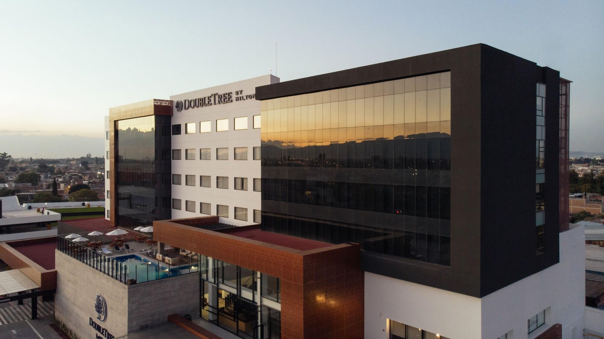 Doubletree By Hilton Celaya Celaya  Esterno foto