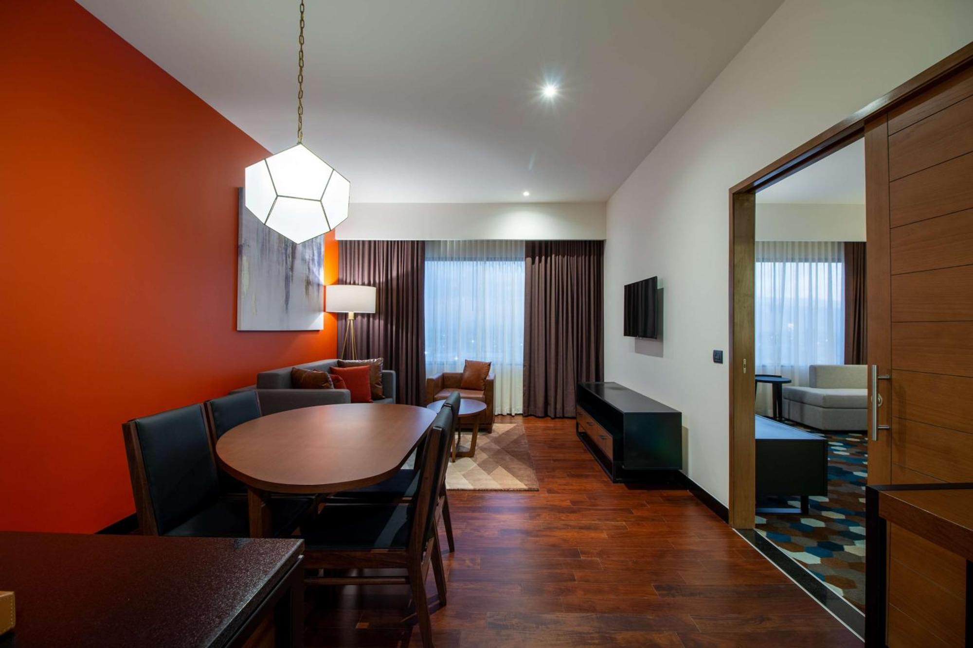 Doubletree By Hilton Celaya Celaya  Esterno foto